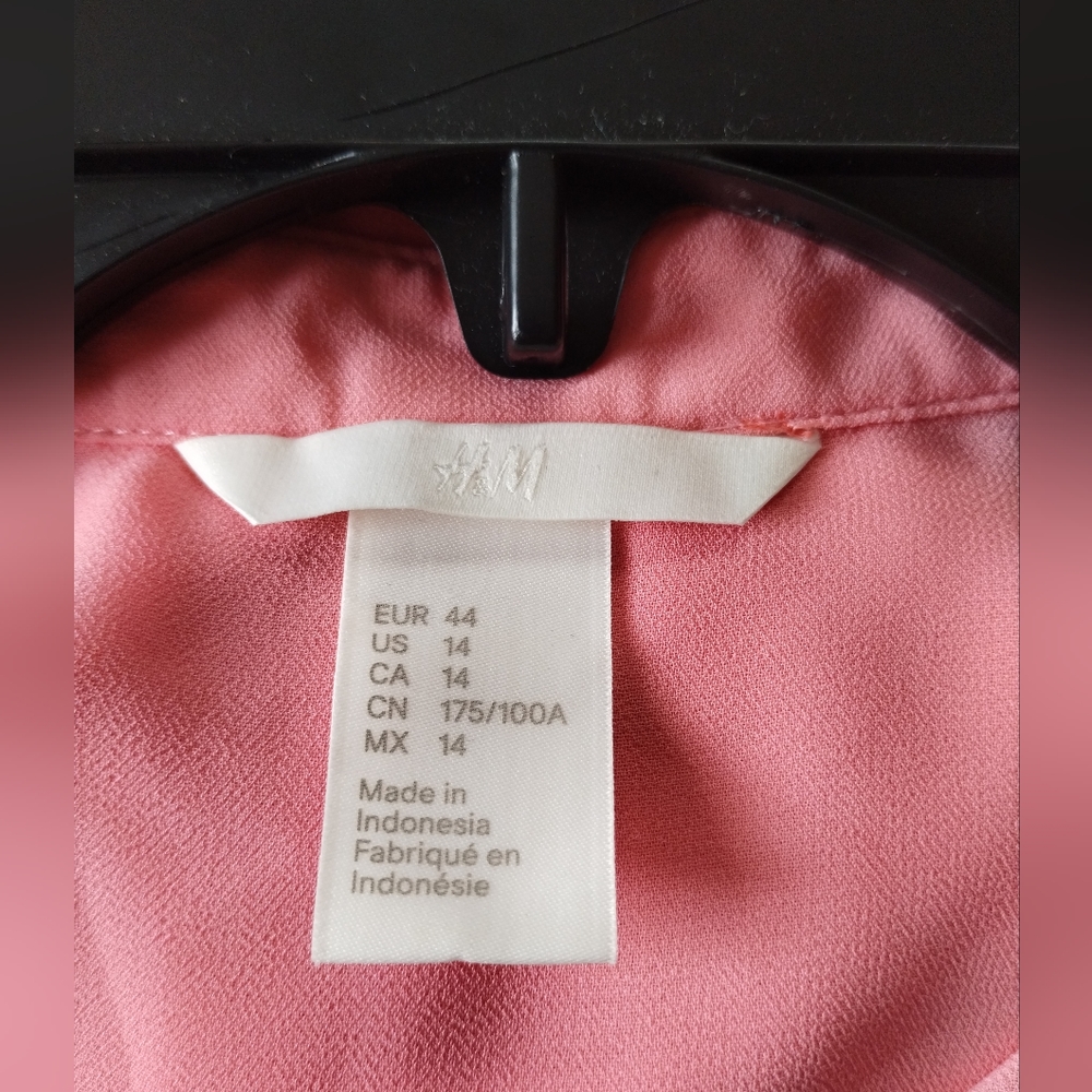 Pink button-up blouse by H&M - Picture 4 of 6
